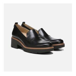 Naturalizer Women's Darry Lug Sole Loafer Black Leather